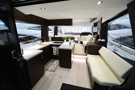 Galeon 500 Flybrigde (2024) 2x D8-600, Nyskick! Fullutrustad 2 of 5
