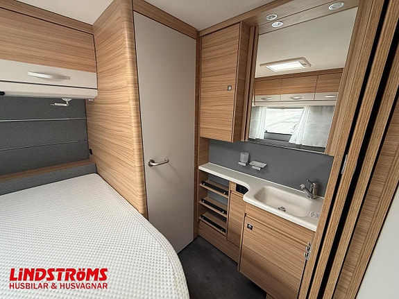 Dethleffs Camper 560 FMK Barnkammare Mover RÄNTA 4,95% 15 of 20