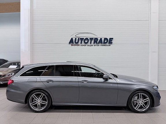 Mercedes-Benz E220 6 of 24