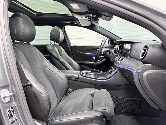 Mercedes-Benz E220 23 of 24