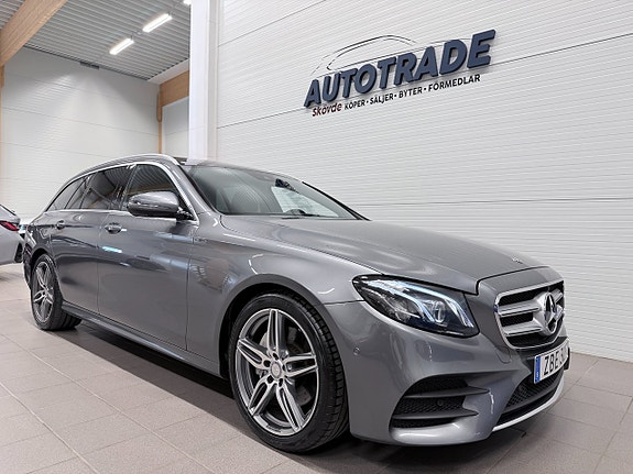Mercedes-Benz E220 5 of 5