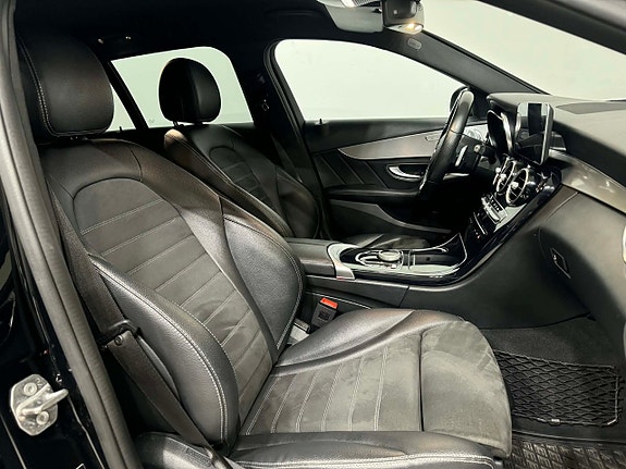 Mercedes-Benz C300 5 of 5
