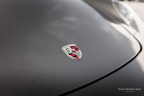 Porsche 911 16 of 21