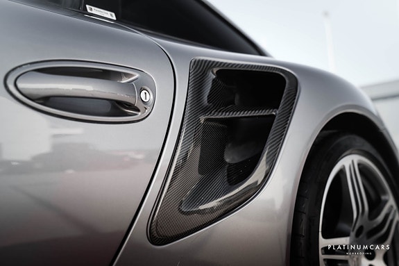 Porsche 911 18 of 21