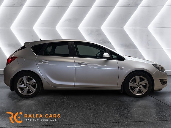 Opel Astra 6 of 15