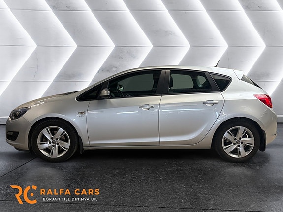 Opel Astra 3 of 5