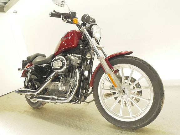 Harley-Davidson Sportster 883 XL883 2 of 5