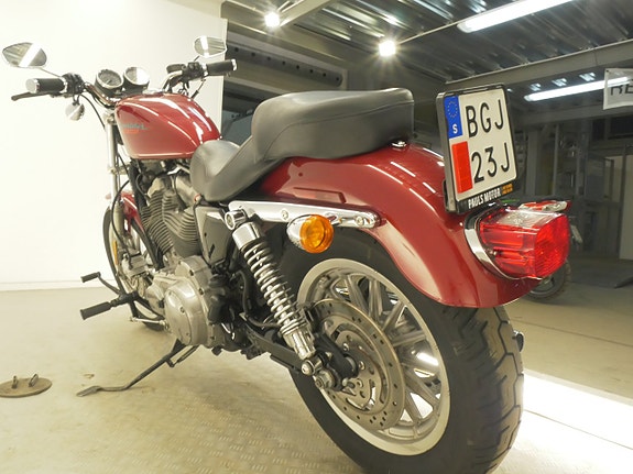 Harley-Davidson Sportster 883 XL883 4 of 5