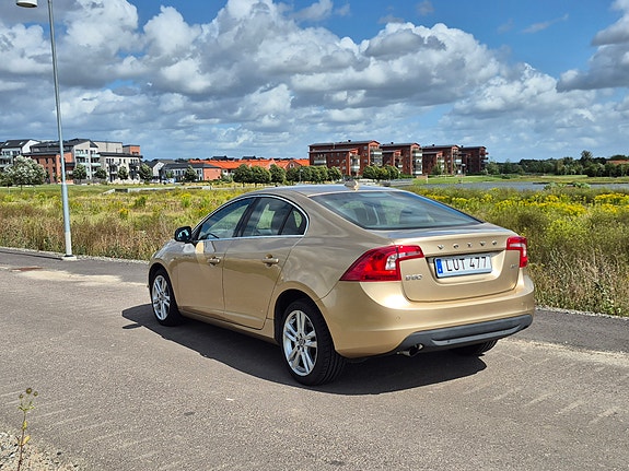 Volvo S60 5 of 5