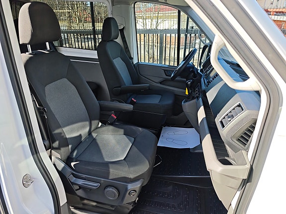 Volkswagen Crafter 7 of 17