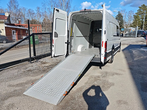 Volkswagen Crafter 12 of 17
