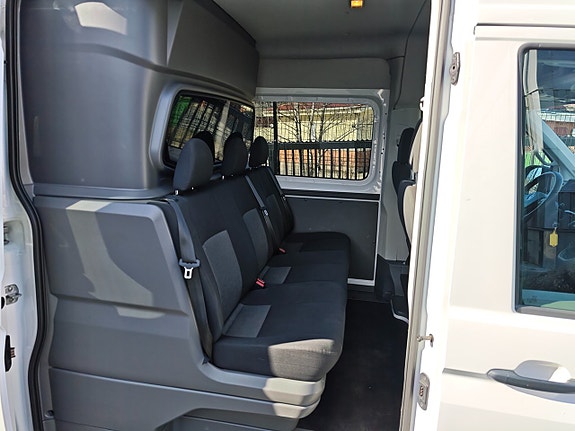 Volkswagen Crafter 10 of 17