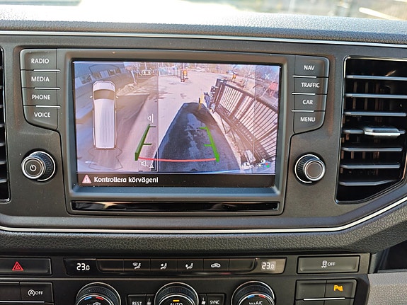 Volkswagen Crafter 13 of 17