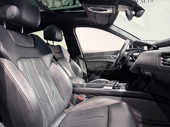 Audi e-tron Sportback 14 of 21
