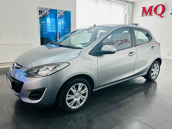 Mazda 2 5 of 19