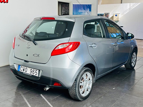 Mazda 2 8 of 19