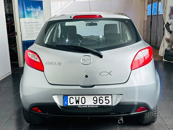 Mazda 2 9 of 19