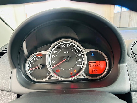 Mazda 2 19 of 19