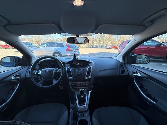Ford Focus 11 of 14