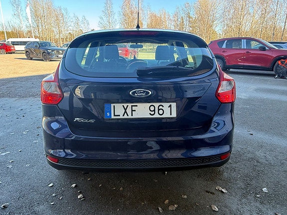 Ford Focus 4 of 5