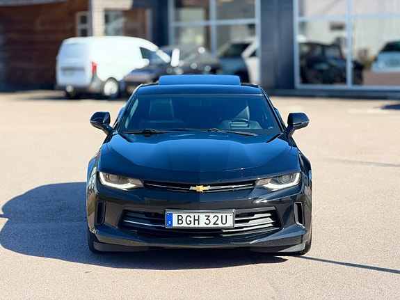 Chevrolet Camaro 3 of 5