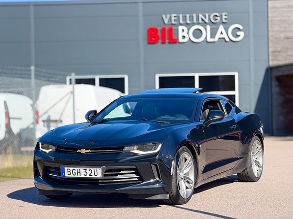 Chevrolet Camaro 2 of 5