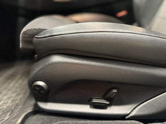Mercedes-Benz E220 19 of 21