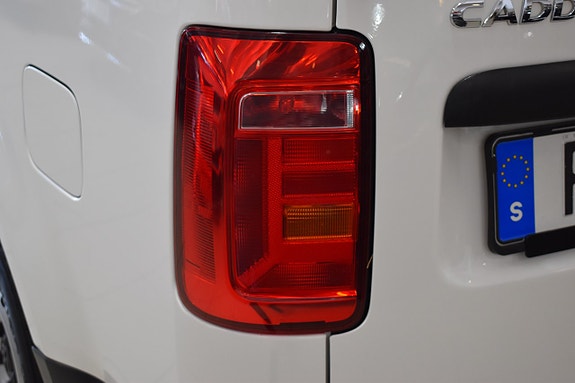 Volkswagen Caddy Maxi 16 of 17