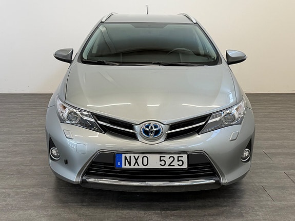 Toyota Auris 2 of 14