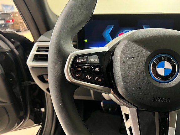 BMW i4 6 of 13