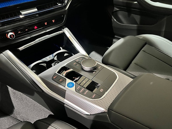 BMW i4 5 of 13