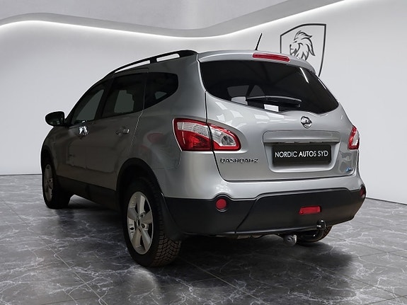 Nissan Qashqai+2 3 of 5