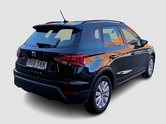 Seat Arona 4 of 5