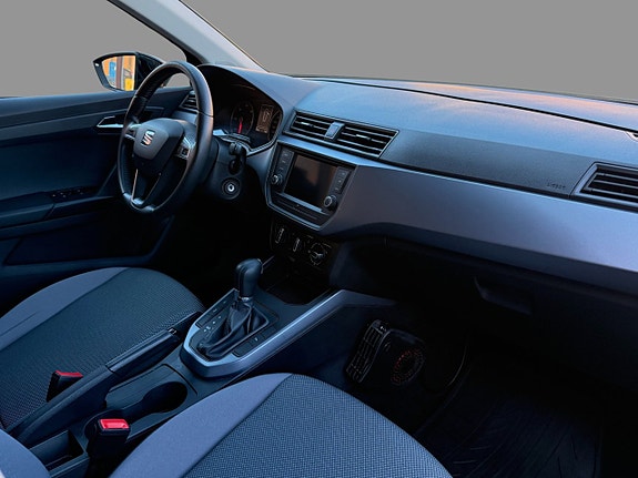 Seat Arona 11 of 16