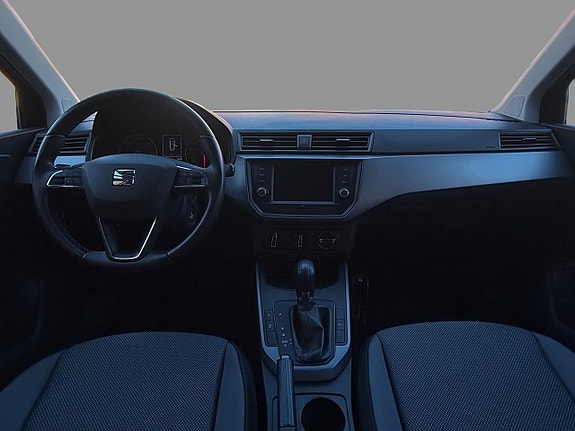 Seat Arona 12 of 16
