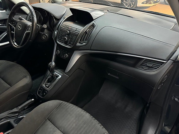 Opel Zafira Tourer 8 of 17