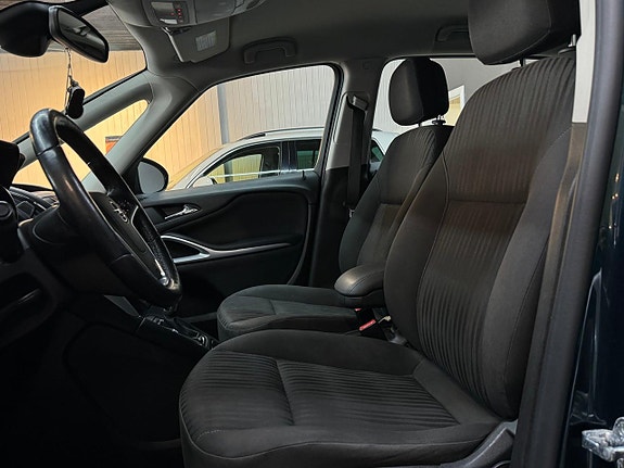 Opel Zafira Tourer 15 of 17