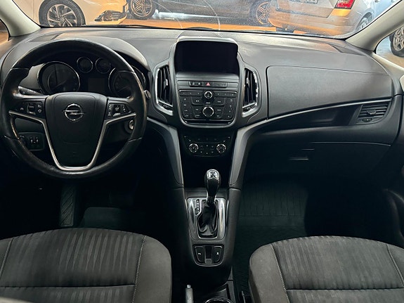 Opel Zafira Tourer 6 of 17