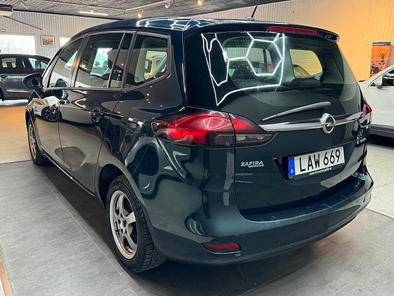 Opel Zafira Tourer 4 of 5