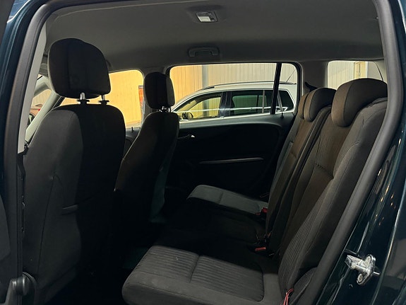 Opel Zafira Tourer 16 of 17