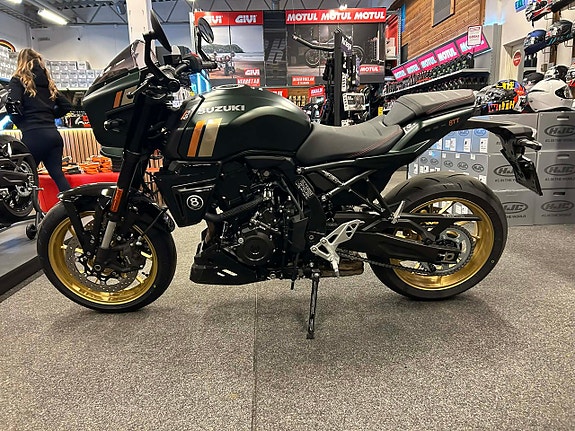 Suzuki GSX-8TT 4 of 5