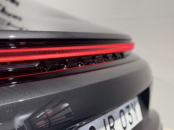Porsche Panamera 4 12 of 25
