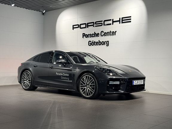 Porsche Panamera 4