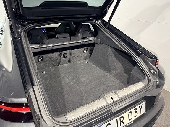 Porsche Panamera 4 24 of 25