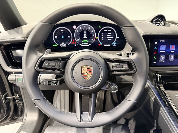Porsche Panamera 4 19 of 25