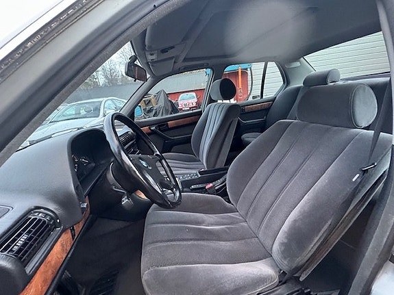 BMW 735i 20 of 21