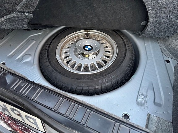BMW 735i 11 of 21