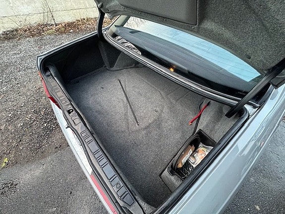 BMW 735i 14 of 21
