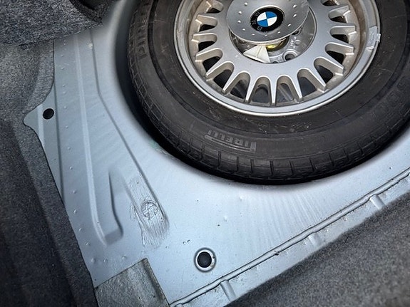 BMW 735i 13 of 21