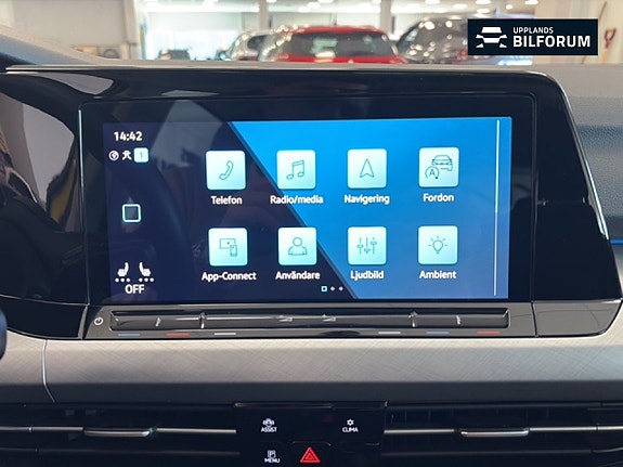 Volkswagen Golf VIII 11 of 16